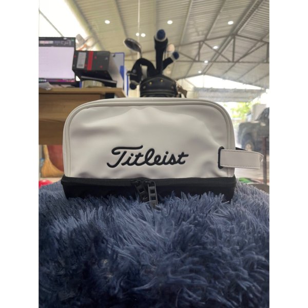 Túi da cầm tay Titleist