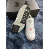 Giày golf UNDER ARMOUR trắng xám