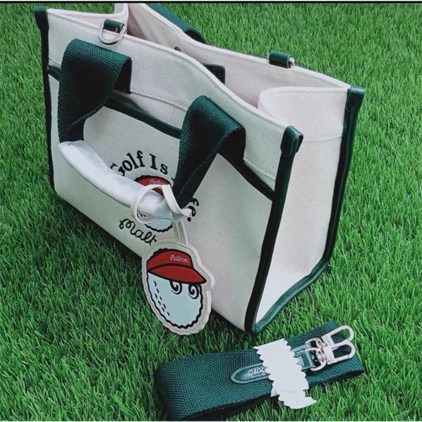 Túi Golf nữ cầm tay - Malbon kiểu dáng thể thao, form rộng