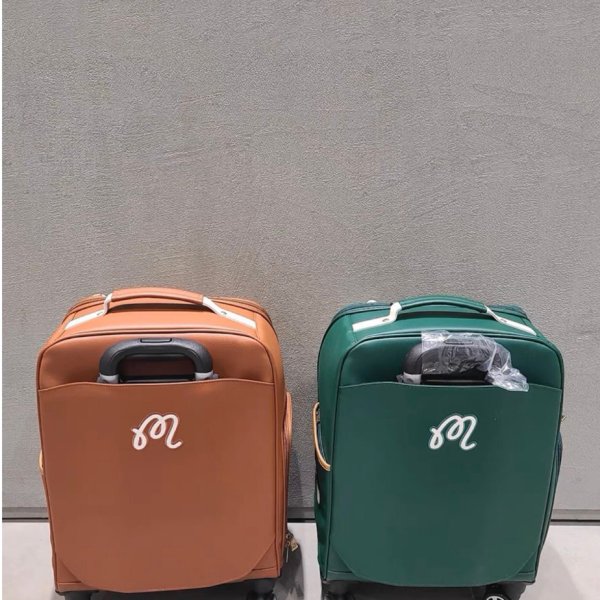 Túi đựng đồ Golf da có bánh xe